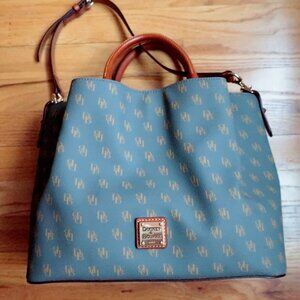 Dooney & Bourke